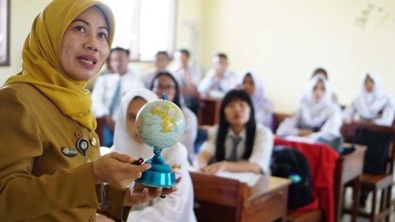 23 Juta Guru Honorer Diselamatkan Lewat Jabatan Baru Ini Penjelasannya