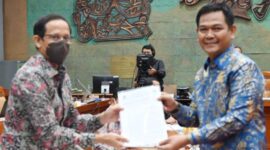 Anggota DPR RI Ini Sampaikan Aspirasi ke Mendikbud Minta Perhatikan OPS Sekolah