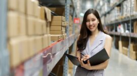 Staff Gudang Warehouse Staff Pengertian Tugas dan Gajinya