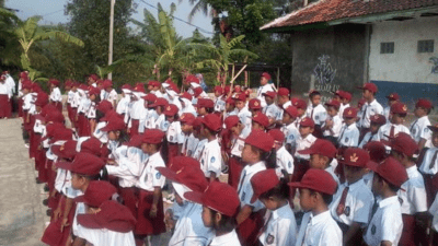 Hak dan Kewajiban Siswa di Sekolah, Bukan Cuma Belajar Lho! 6 Hak dan kewajiban siswa di sekolah