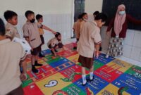 735ad776f5a941a97a52afffb2a440a9.ular tangga moderasi e1661701501630 800x554 1