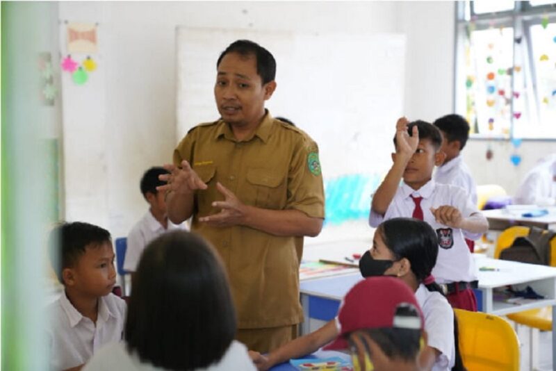 kisah perjuangan guru di kukar temukan metode mengajar efektif saat pandemi covid19 arr