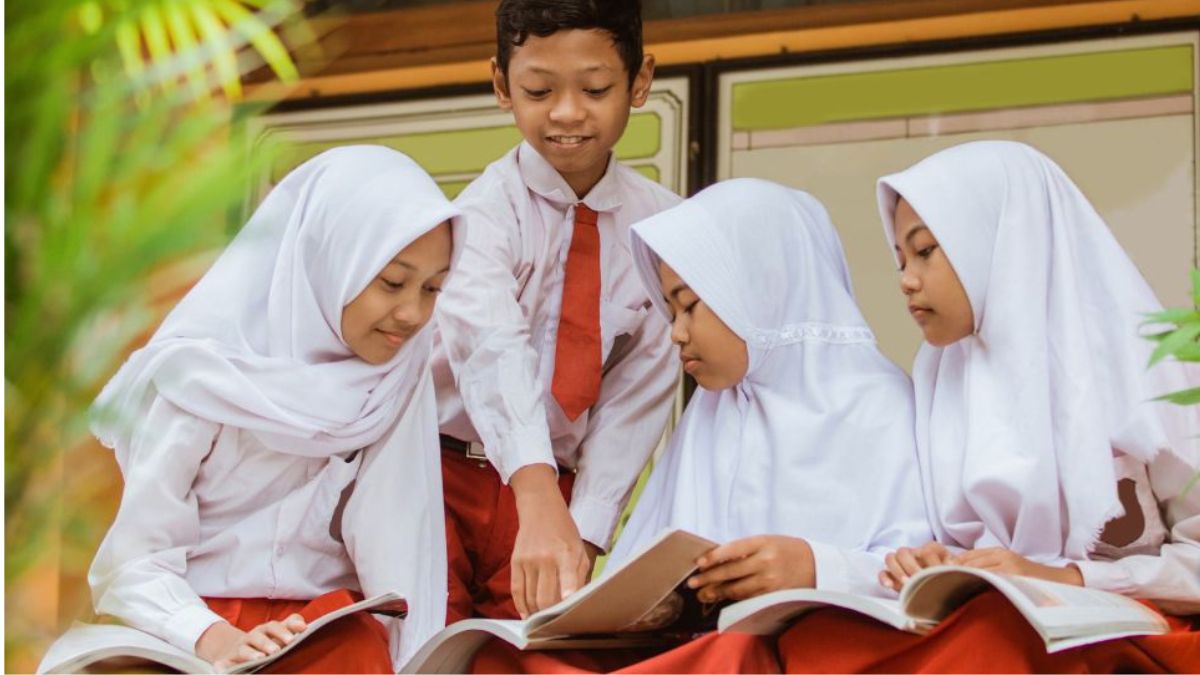 Kumpulan Puisi Perpisahan Kelas 6 untuk Guru dan Teman