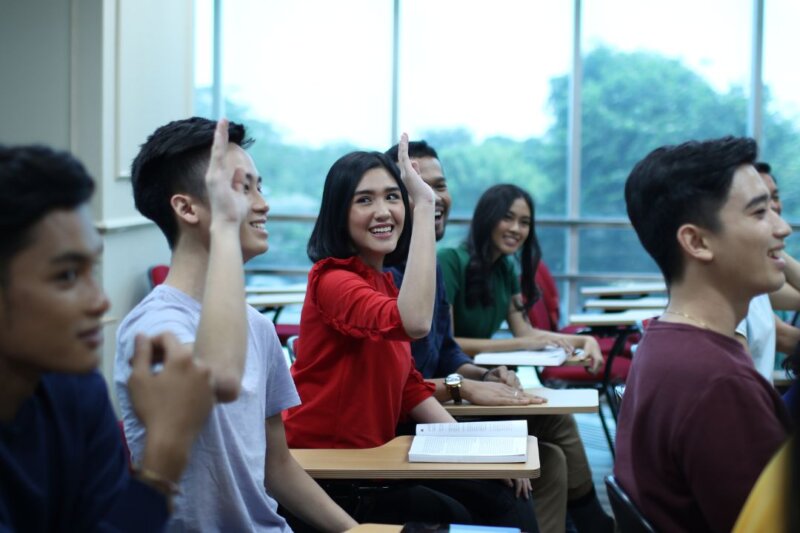  Mahasiswa Dapat Mengajukan Beasiswa Kuliah Berikut