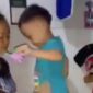 Video Anak Kecil Baju Biru dan Ibunya Viral di Twitter