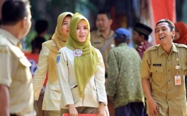 Jokowi Janjikan Pengangkatan Tenaga Honorer Menjadi ASN Akan Berlangsung Sebelum dirinya Berhenti Jadi Presiden